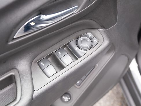 Used 2020 Chevrolet Equinox Premier AWD/4WD image 16