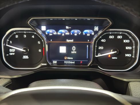 Used 2021 GMC Yukon XL Denali w/ Denali Premium Package AWD/4WD image 31