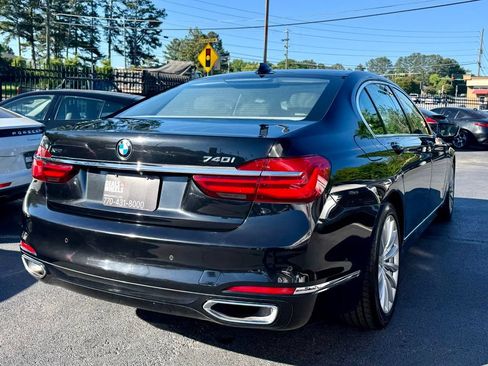 Used 2018 BMW 740i xDrive AWD/4WD image 5