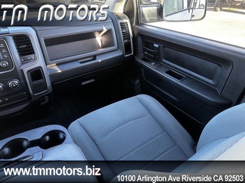 Used 2017 RAM 1500 Express w/ Express Value Package AWD/4WD image 12