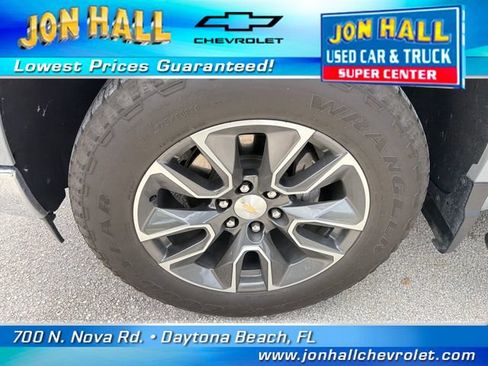 Used 2024 Chevrolet Silverado 1500 LT RWD image 15