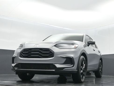 Certified 2025 Honda HR-V Sport image 8