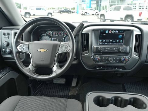 Used 2017 Chevrolet Silverado 1500 LT w/ All Star Edition AWD/4WD image 23