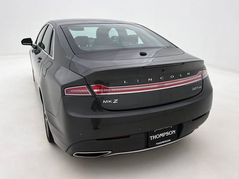 Used 2020 Lincoln MKZ AWD image 12