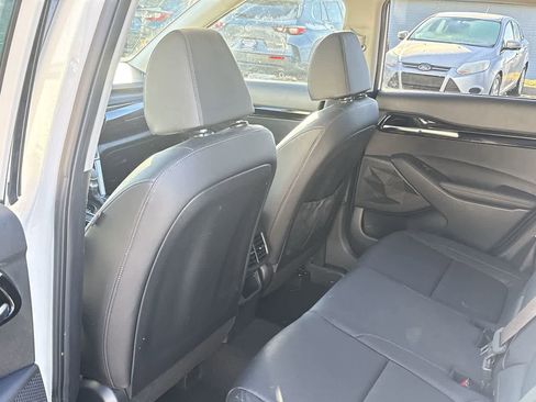 Used 2023 Kia Seltos EX image 17