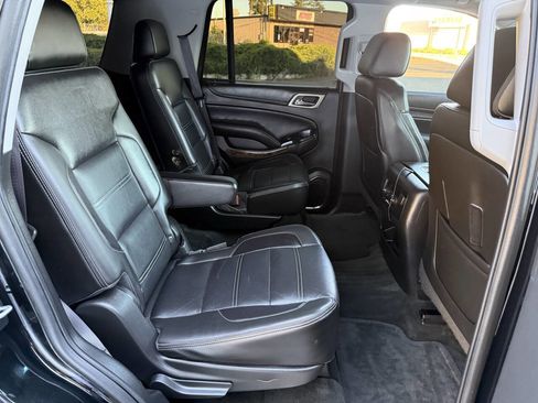 Used 2015 GMC Yukon Denali w/ Touring Package AWD/4WD image 17