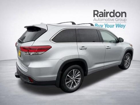 Used 2018 Toyota Highlander XLE AWD/4WD image 34