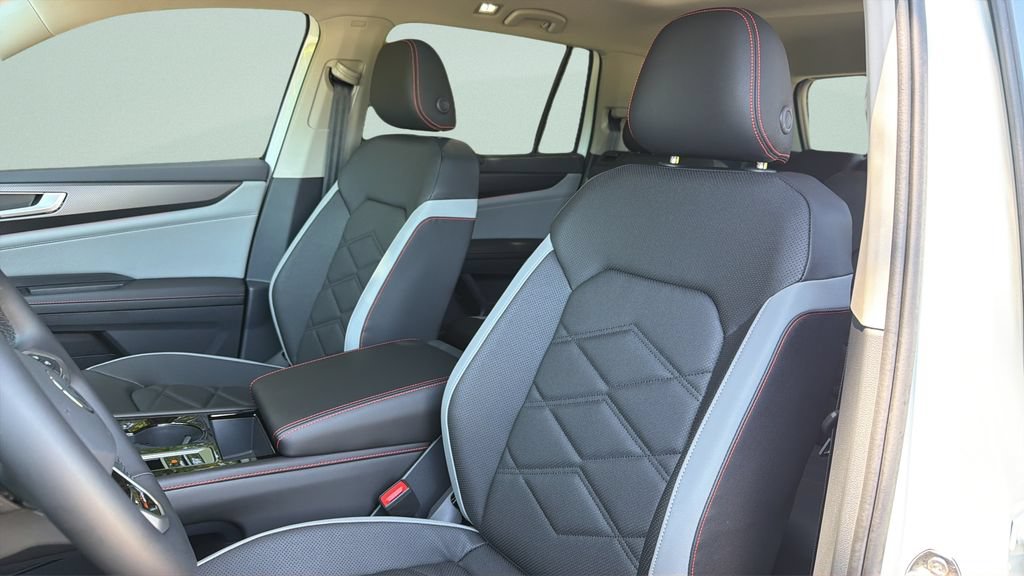 New 2026 Volkswagen Atlas Peak Edition AWD/4WD image 28