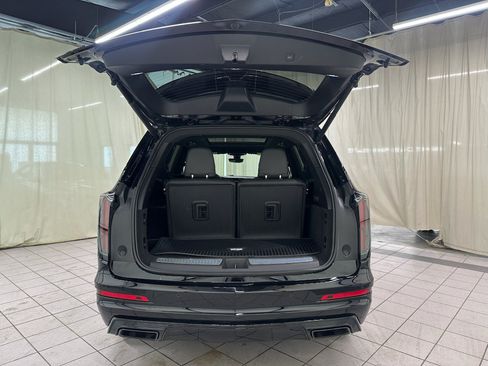 Used 2024 Cadillac XT6 Sport w/ LPO, Onyx Lite Package AWD/4WD image 10