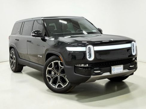 Used 2024 Rivian R1S Adventure Dual AWD/4WD image 5