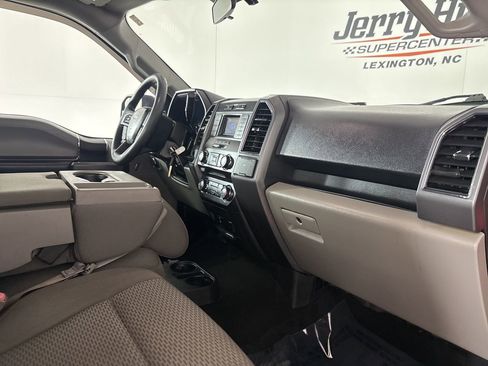Used 2018 Ford F150 XLT image 25