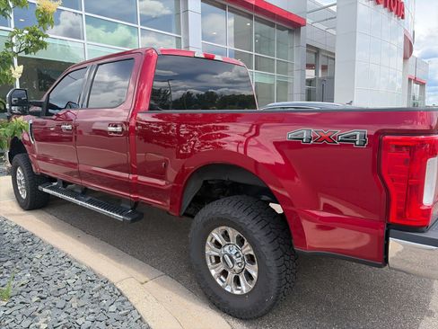 Used 2017 Ford F350 XLT AWD/4WD image 9
