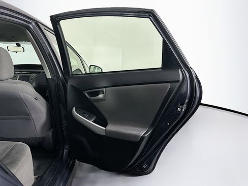 Used 2014 Toyota Prius Four image 28