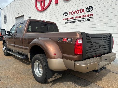 Used 2011 Ford F350 King Ranch w/ King Ranch w/Chrome Pkg image 3