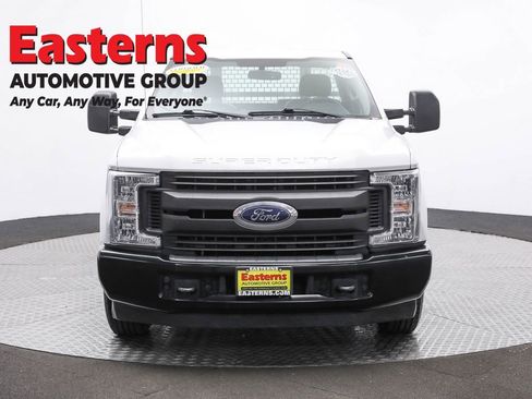 Used 2019 Ford F250 XL RWD image 2