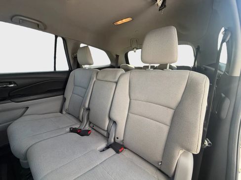 Used 2016 Honda Pilot EX image 8