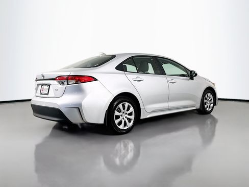 Certified 2025 Toyota Corolla LE FWD image 7