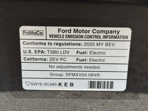 Used 2025 Ford Mustang Mach-E Premium image 16