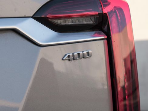 Used 2025 Cadillac XT6 Premium Luxury image 61