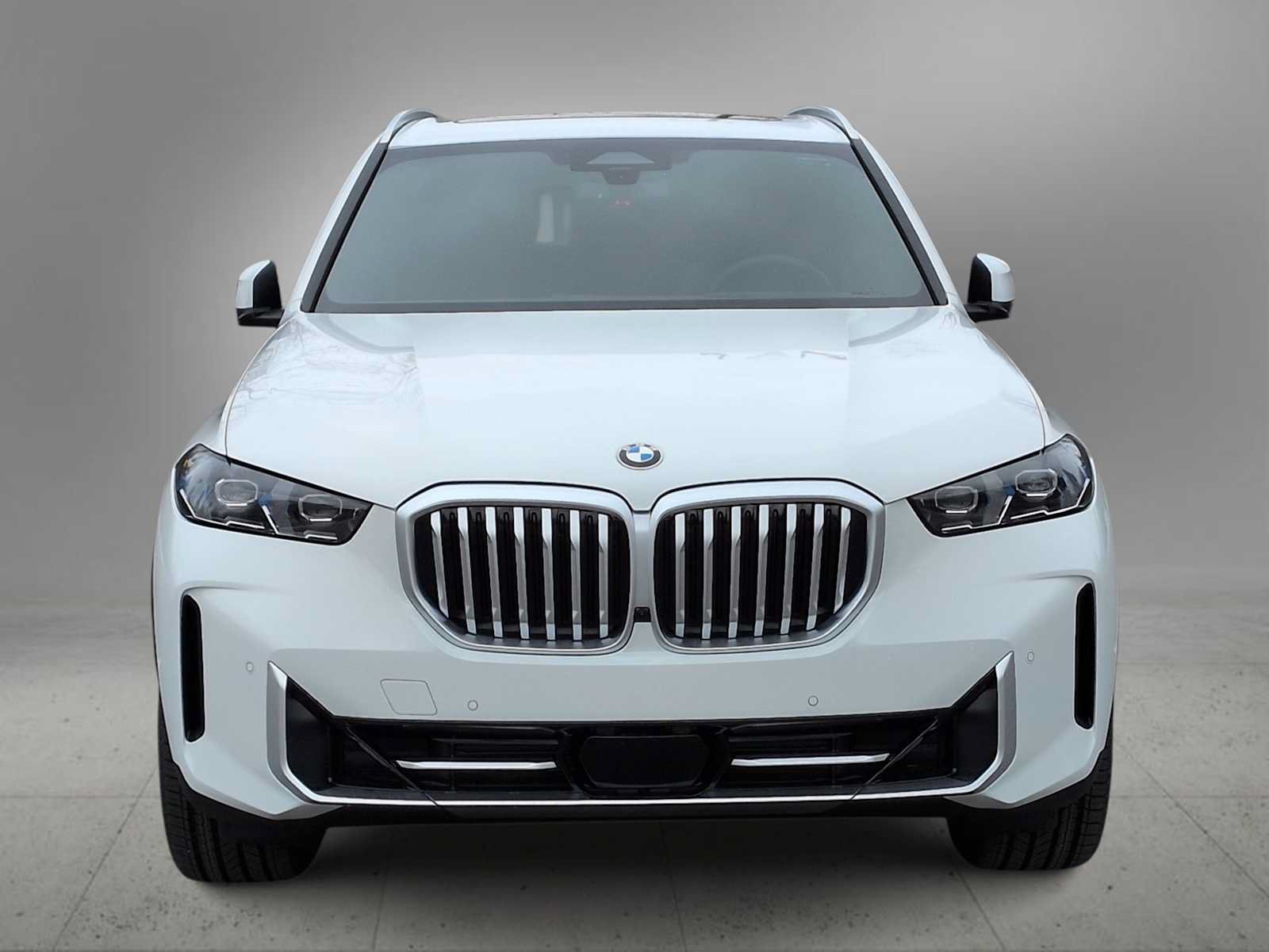 Used 2026 BMW X5 xDrive40i w/ Premium Package AWD/4WD image 3