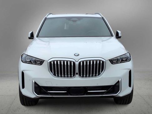 Used 2026 BMW X5 xDrive40i w/ Premium Package AWD/4WD image 3