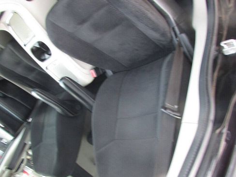 Used 2015 Dodge Grand Caravan SXT FWD image 30