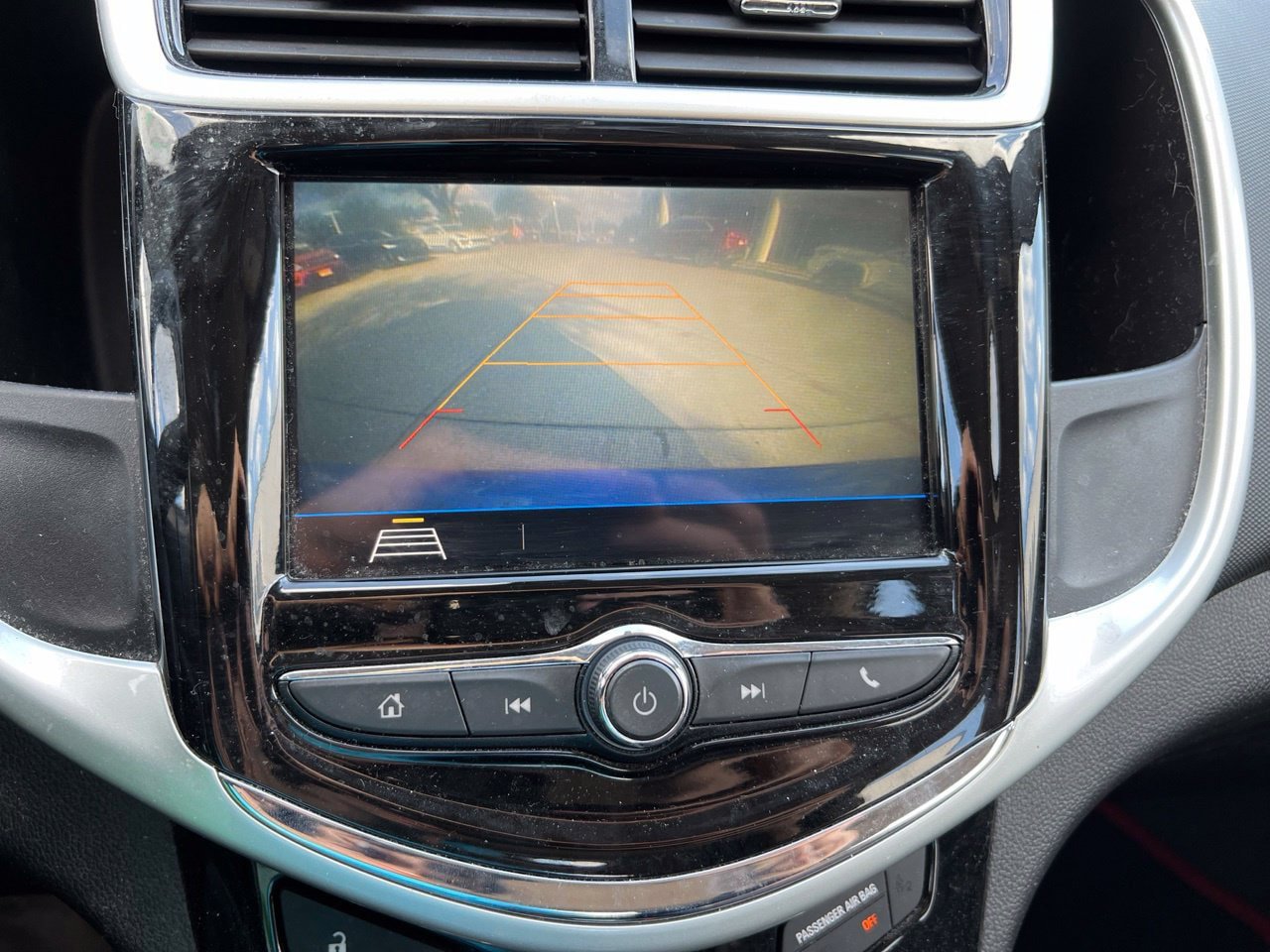 Used 2018 Chevrolet Sonic LT FWD image 20