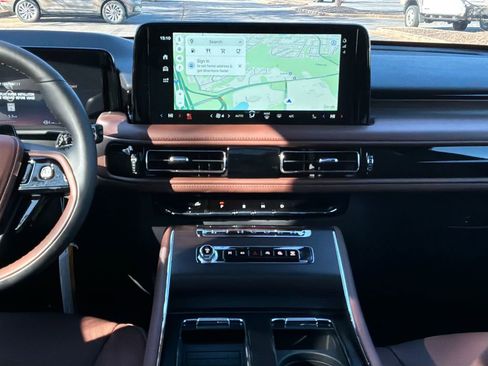 New 2026 Lincoln Aviator Reserve image 17