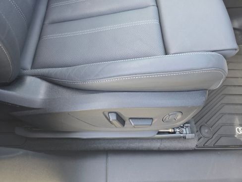 Used 2025 Audi Q6 e-tron Premium Plus w/ Premium Plus image 23