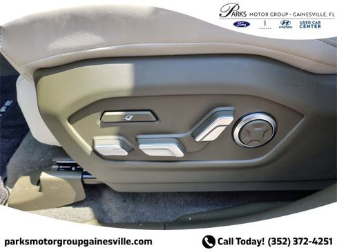 New 2025 Hyundai Santa Fe Calligraphy image 19