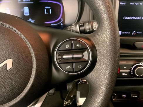 Certified 2025 Kia Soul LX image 19