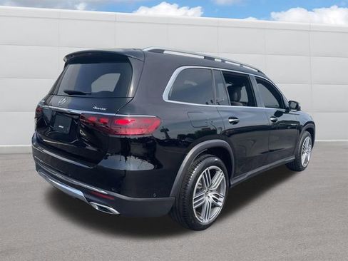 Used 2024 Mercedes-Benz GLS 450 4MATIC image 11