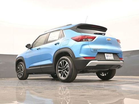 New 2026 Chevrolet TrailBlazer LT w/ Convenience Package FWD image 45