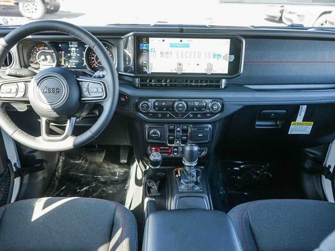 New 2026 Jeep Wrangler Unlimited Rubicon w/ Xtreme 35 Tire Package image 13