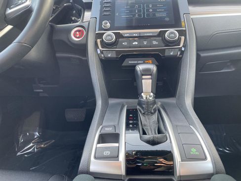 Used 2019 Honda Civic EX image 18