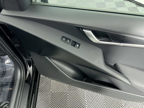 Certified 2024 Kia Niro LX FWD image 28