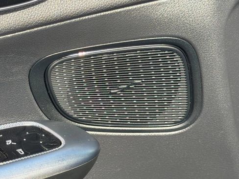 Used 2024 Mercedes-Benz GLC 300 4MATIC image 21