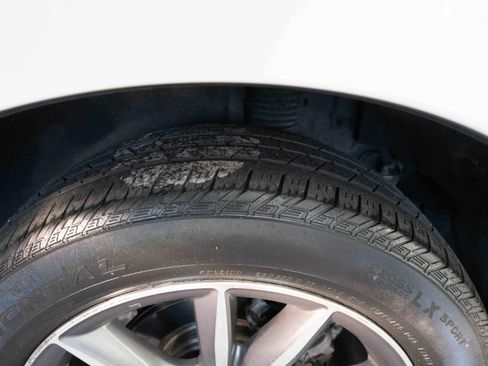 Used 2020 Acura RDX AWD w/ Technology Package image 31