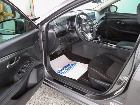 Used 2022 Nissan Sentra SV w/ All-Weather Package FWD image 3