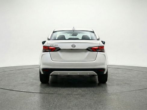 Used 2025 Nissan Versa SV FWD image 7