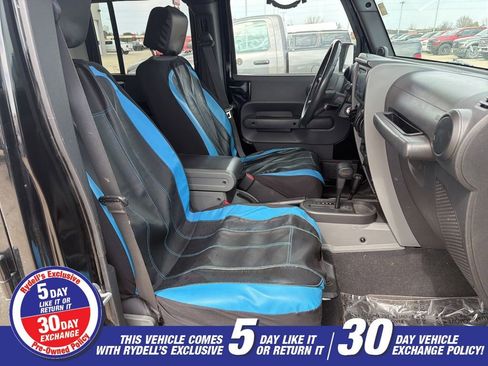 Used 2010 Jeep Wrangler Unlimited Islander image 11