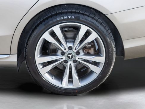 Used 2019 Mercedes-Benz C 300 4MATIC Sedan w/ Premium Package image 35