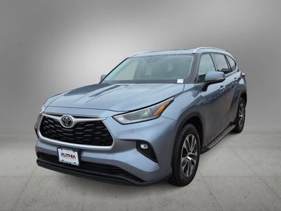 Used 2021 Toyota Highlander XLE