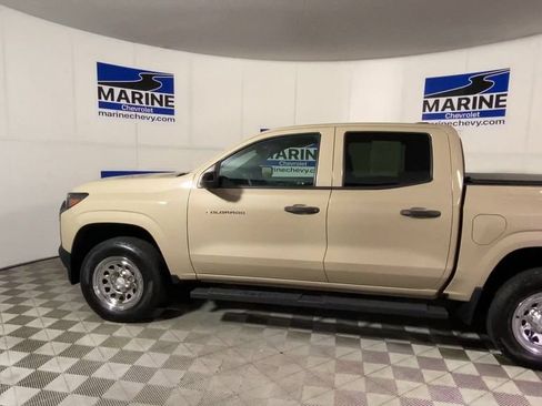 Used 2024 Chevrolet Colorado W/T w/ Technology Package AWD/4WD image 7