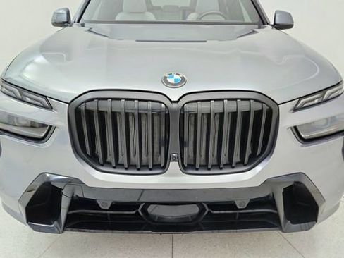 Used 2026 BMW X7 xDrive40i image 9
