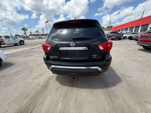 Used 2019 Nissan Pathfinder SL image 5