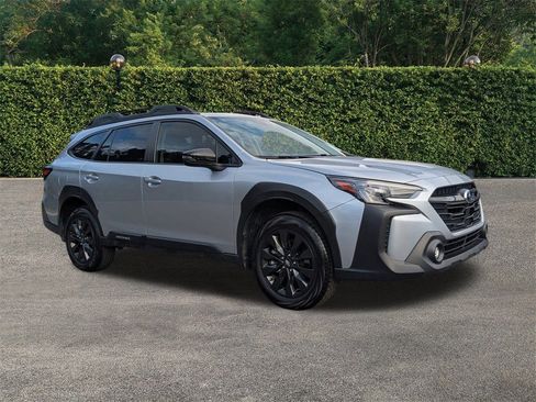 Used 2025 Subaru Outback Onyx Edition image 2