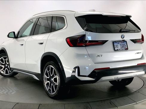 New 2026 BMW X1 xDrive28i w/ Convenience Package image 2
