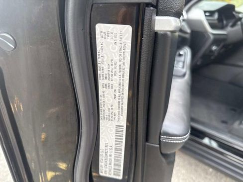 Used 2021 Jeep Grand Cherokee L Limited image 23