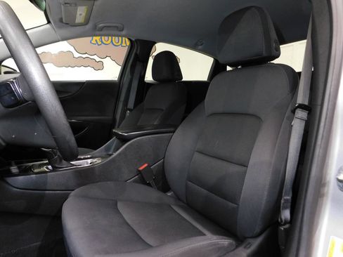Used 2023 Chevrolet Malibu LT FWD image 30